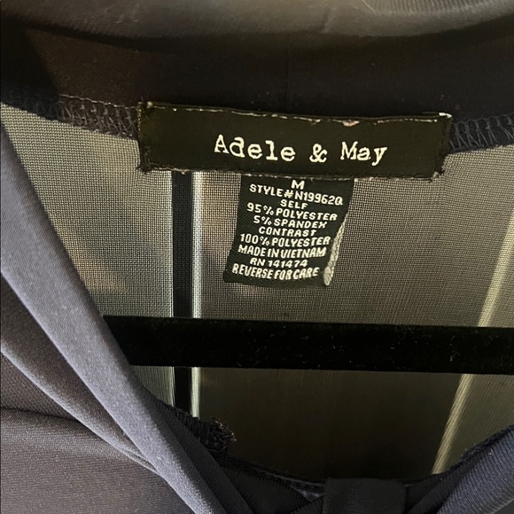 Elegant Navy Blouse with Sheer Accents - Picture 2 of 3